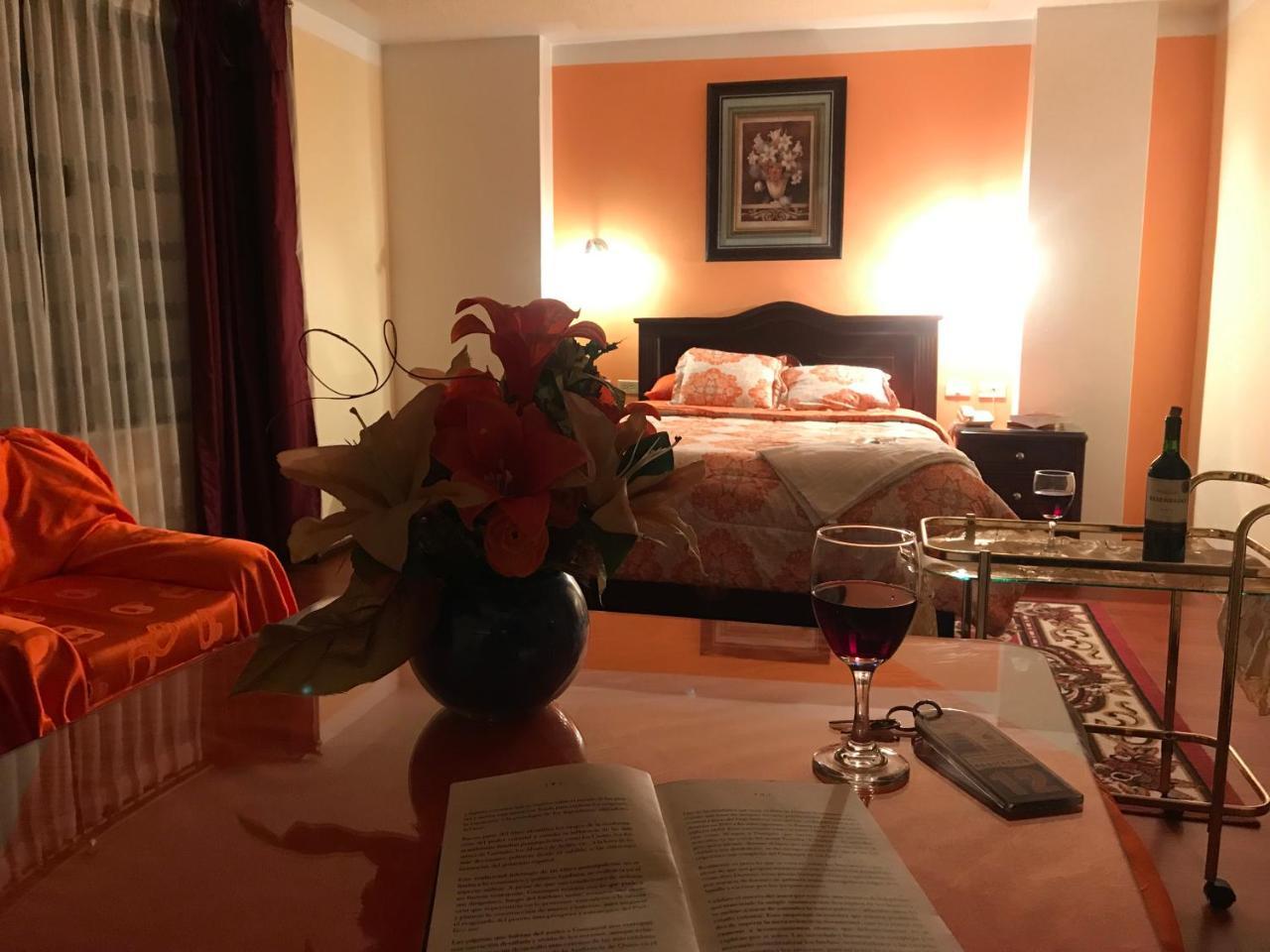 Hotel Los Ilinizas Latacunga Eksteriør billede